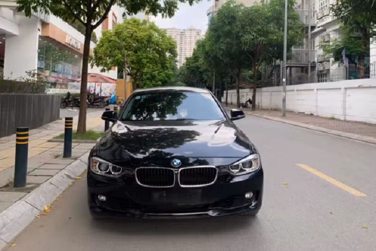 Tuy nhiên, để yên tâm hơn người mua nên tự trang bị cho mình nhiều kiến thức cơ bản về xe cũ hoặc lựa chọn chỗ mua uy tín hoặc nhờ người có kinh nghiệm kiểm tra toàn diện xe để tránh “tiền mất tật mang” giảm thiểu sự bất tiện như đòi hỏi sửa chữa và thay thế nhiều hạng mục hơn.
