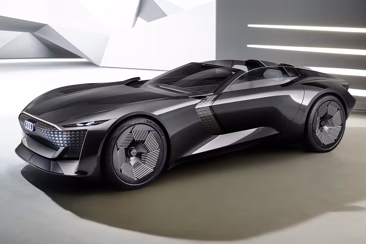 Ngoại thất của xe sang Audi Skysphere Concept được lấy cảm hứng từ mẫu xe mui trần Horch 853 Voll &amp; Ruhrbeck Sport Cabriolet của những năm 30 thế kỷ trước.