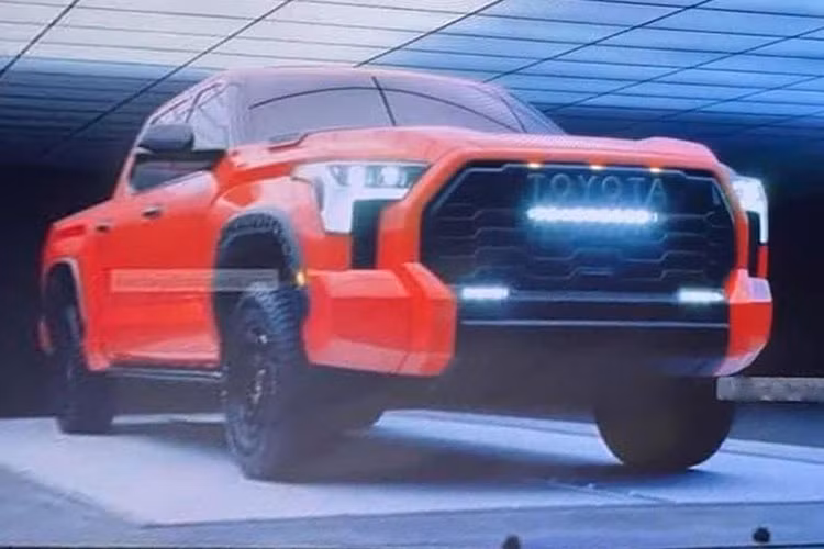 Theo báo cáo trước đây cho biết Toyota Tundra hoàn toàn mới sẽ có tùy chọn hybrid hoàn toàn mới mạnh khoảng 450 mã lực và mô-men xoắn cực đại 677Nm. Nhờ hỗ trợ của hệ thống hybrid, mẫu bán tải thế hệ mới sẽ tiết kiệm nhiên liệu hơn rất nhiều, dự kiến không vượt quá 7,84 lít / 100km.