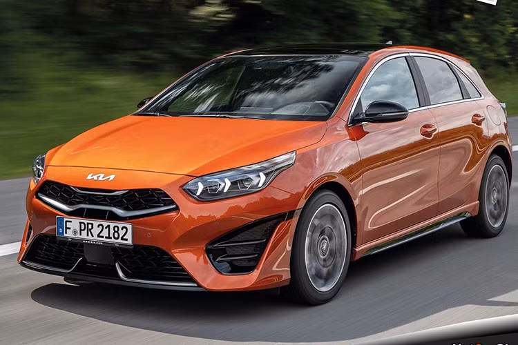 Trong vài tháng trở lại đây, Kia liên tục tung ra phiên bản nâng cấp cho các mẫu xe của mình. Sau K5, Sorento và Sedona, hãng Kia tiếp tục vén màn phiên bản 2022 của mẫu xe Ceed. Kia Ceed thế hệ mới là mẫu xe cỡ C hiện chỉ bày bán ở thị trường châu Âu. Đồng thời, đây cũng là sản phẩm quan trọng vì chiếm khoảng 28% doanh số của thương hiệu Kia ở thị trường này.
