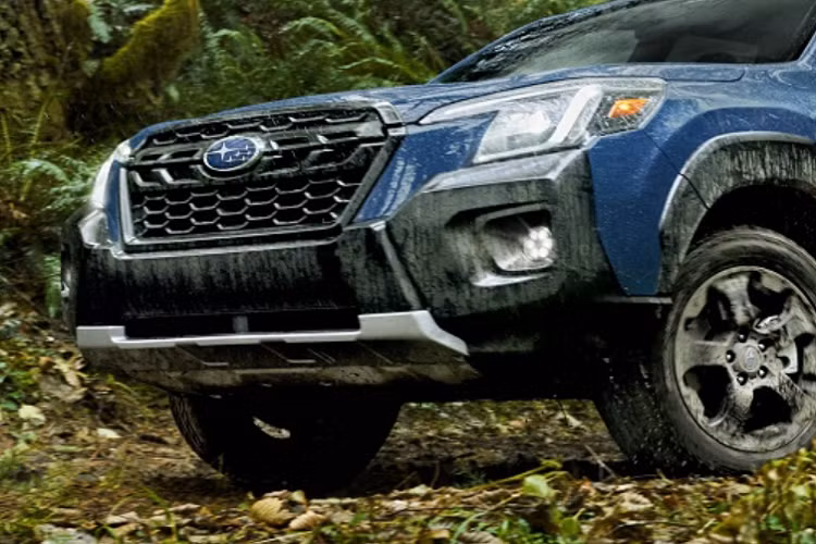 Ngoài ra, Subaru Forester hybrid 2023 mới có thể sẽ nhận được hệ dẫn động 4 bánh toàn thời gian, bộ pin lớn hơn và hiệu suất vận hành mạnh mẽ, ưu việt hơn. Hệ thống hybrid mới đồng thời giúp giảm lượng khí thải và tối ưu khả năng tiết kiệm nhiên liệu đáng kể so với phiên bản hiện tại.