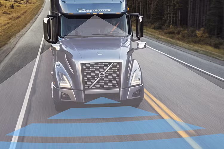 SDP5 Base hiện vẫn là một tùy chọn được Volvo cung cấp, mặc dù mới đây hãng đã ra mắt tùy chọn SDP5 Full đầy đủ hơn. Cụ thể, SDP5 Full bổ sung một camera hướng vào tài xế và bộ lưu trữ DVR lớn hơn, giúp tăng dung lượng tổng thể lên 70%.