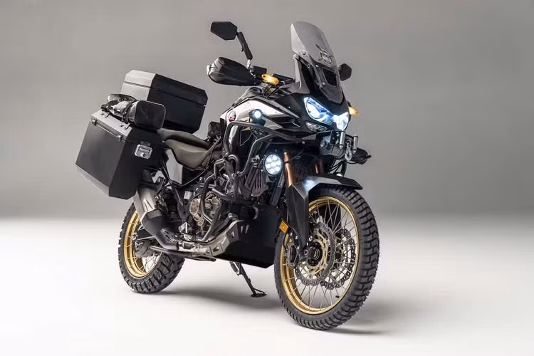 Trước thềm triển lãm SEMA 2021 sắp diễn ra từ ngày 2 đến ngày 5/11 tới đây, hãng xe Nhật đã công bố thông tin về một mẫu Honda Africa Twin Overland đặc biệt, hứa hẹn sẽ khiến các tín đồ của xe ADV nói chung và dòng Africa Twin của hãng nói riêng vô cùng phấn khích.