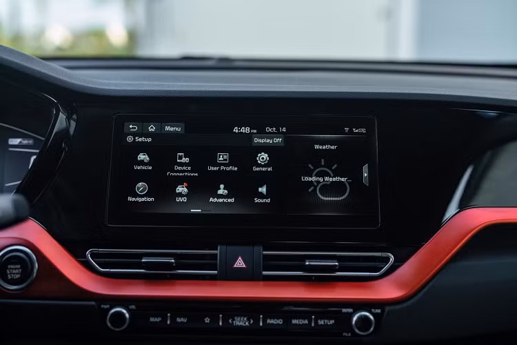 Phiên bản plug-in hybrid của Niro cũng tăng giá 100 USD, lên mức 29.950 USD. Tuy nhiên, phiên bản này nhận được ưu đãi thuế 4.500 USD của liên bang nên mức giá chỉ còn hơn 25.000 USD.