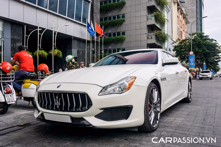 Maserati trang bị cho Quattroporte 3 chế độ lái bao gồm : Normal, I.C.E và Sport, trong đó I.C.E là viết tắt của Increased Control &amp; Efficient được sinh ra để đáp ứng nhu cầu vận hành tiết kiệm nhiên liệu và êm ái. Quattroporte GTS là dòng xe đầu tiên của Maserati được ứng dụng công nghệ điều khiển thân xe tích hợp (IVC). IVC giúp gia tăng sự an toàn, cân bằng và cảm giác lái phấn khích, theo đó mang lại cảm giác thích thú và tính thích nghi theo các điều kiện vận hành nhờ sự kiểm soát linh hoạt động cơ và hệ thống phanh.
