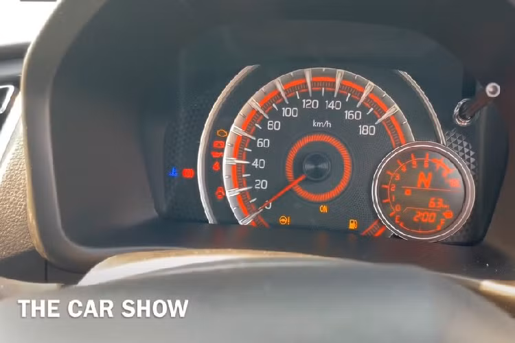 Được phát triển dựa trên cơ sở gầm bệ Heartect tương tự Ertiga và Swift, Suzuki Celerio 2022 dự kiến dùng động cơ xăng DualJet 3 xi-lanh, hút khí tự nhiên, dung tích 1.0L, sản sinh công suất tối đa 67 mã lực và mô-men xoắn cực đại 90 Nm. Sức mạnh được truyền tới bánh thông qua hộp số sàn 5 cấp hoặc hộp số tự động.