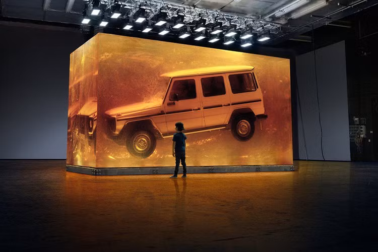 Mercedes-Benz G63 thế hệ mới đã có màn trình diễn khá ấn tượng tại sự kiện công chiếu phim Ma trận "The Matrix Resurrections" này.