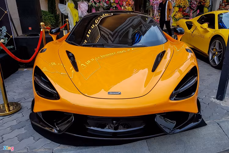 Chiếc McLaren 765LT đặc biệt này là phiên bản hiệu suất cao của McLaren 720S. Xe được ra mắt vào đầu năm 2020. Phiên bản này được hãng xe Anh quốc xếp vào phân khúc "Supercars", bên cạnh 720S, 720S Spider và Artura. 
