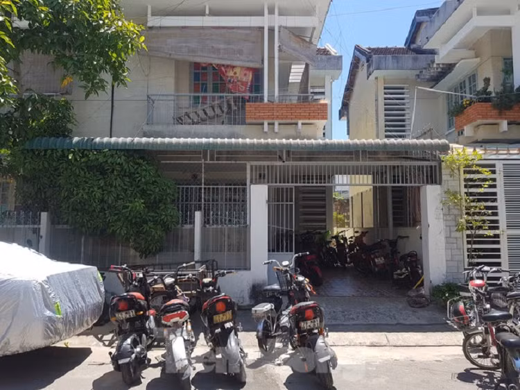 Khanh Hoa chi dao kiem tra, thu hoi nha cong vu cho 3 cuu lanh dao thue-Hinh-3