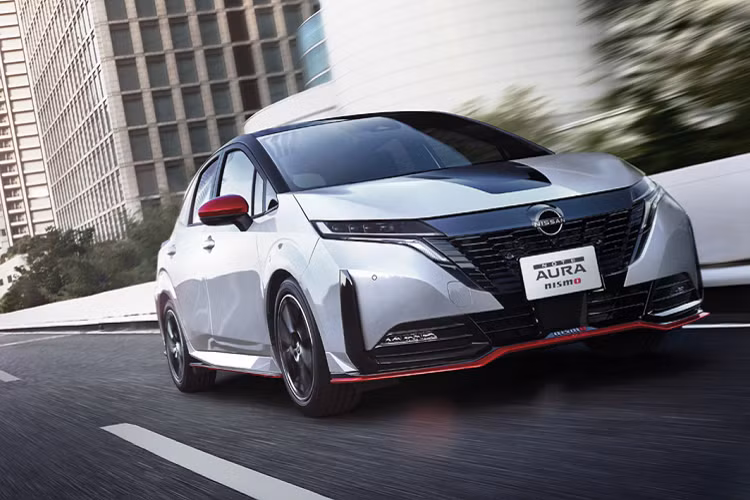 Mỗi mẫu Nissan sau khi qua tay NISMO đều có những cải thiện ấn tượng về thiết kế ngoại thất cũng như sở hữu thêm một số nâng cấp về mặt hiệu năng. Ngoài ra, Nissan Note Aura NISMO 2021 mới đi kèm với hệ thống truyền động điện tử e-POWER của Nissan, một bước biến chuyển của Nissan trong mục tiêu điện hóa thương hiệu trong tương lai.