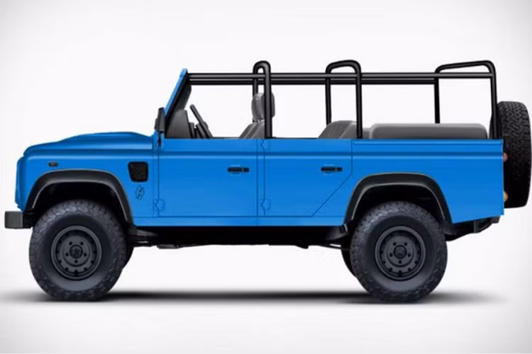 Tuy nhiên, điểm đáng chú ý nhất trên Function Defender là hệ truyền động, phiên bản tiêu chuẩn sẽ dùng động cơ LS3 6.2L có nguồn gốc từ GM cho 430 mã lực, đi kèm hộp số tự động 6 cấp. Ngoài ra, khách hàng cũng có thể đặt mua tùy chọn LT4 siêu nạp với hộp số tự động 8 cấp cho công suất lên tới 650 mã lực.