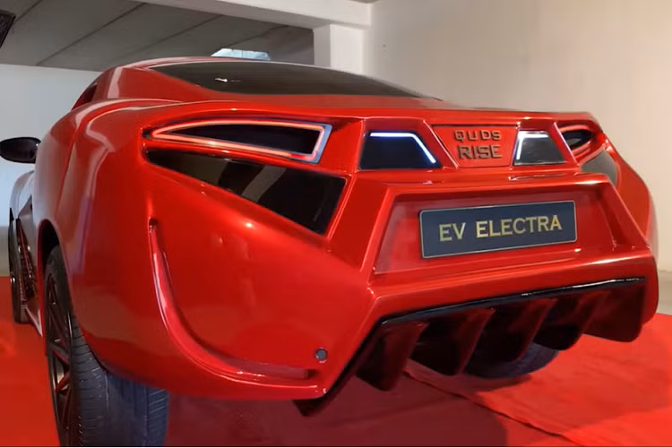 EV Electra cho biết rằng quá trình sản xuất sẽ bắt đầu vào cuối năm nay, trước khi Quds Rise lăn bánh đến các showroom trong năm 2022. Giá xe EV Electra Quds Rise khởi điểm từ 30.000 USD. Sang năm, EV Electra dự tính nâng số lượng sản xuất lên 10.000 chiếc.