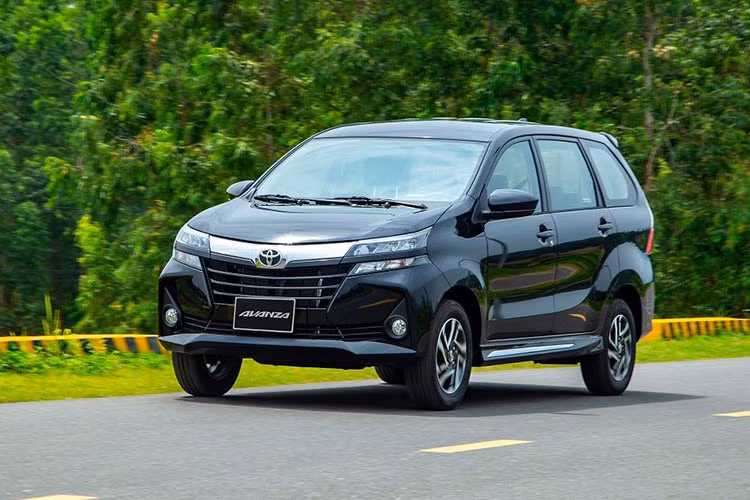 Gan 3.300 xe Toyota Avanza va Rush dinh loi tai Viet Nam