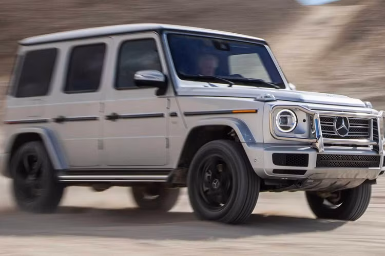 2. Mercedes-Benz G-Class (33,2%): Mẫu SUV biểu tượng của Mercedes-Benz đã chứng kiến mức tăng giá lớn nhất tại thị trường xe cũ trong năm 2021. G-Class hiện đạt giá trung bình 148.937 USD, cao hơn 37.161 USD so với trước đây.