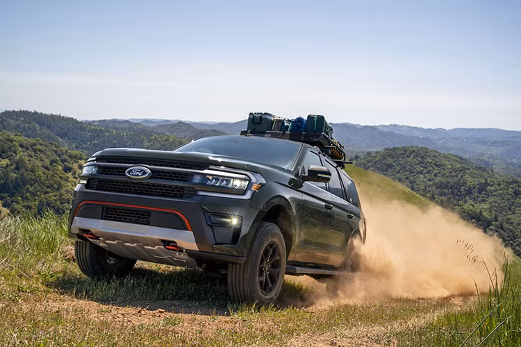 Theo báo cáo của Ford Authority, giá xe Ford Expedition Timberline 2022 tại Mỹ sẽ khởi điểm từ 68.150 USD (khoảng 1,55 tỷ đồng), chỉ cao hơn đôi chút so với Expedition Limited 4x4 có giá khởi điểm 66.780 USD (khoảng 1,51 tỷ đồng).