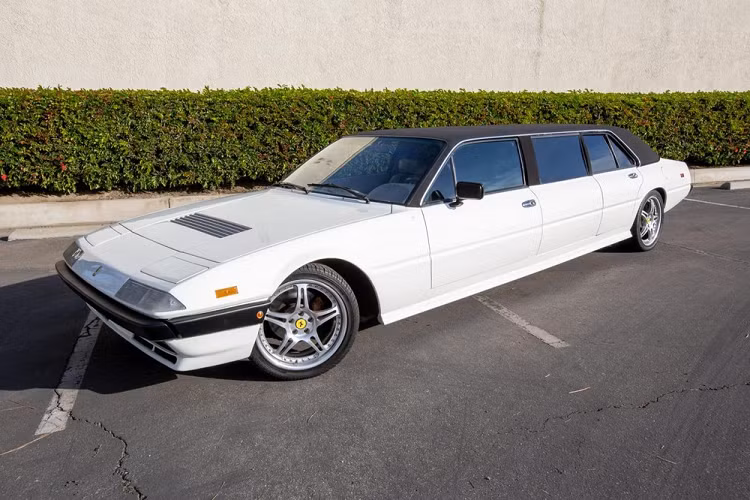 Chiec Ferrari 400i do limousine doc nhat the gioi chi 455 trieu dong