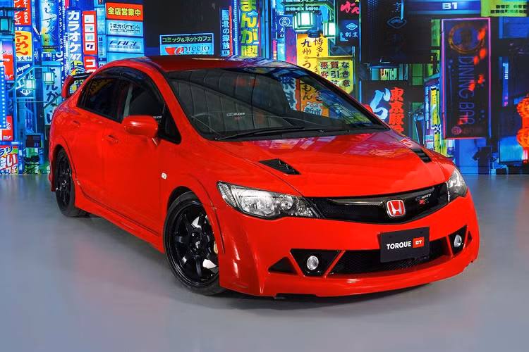 Bản độ Mugen RR Honda Civic Type R Mugen RR đời 2007 dựa trên chiếc Civic FD2, được coi là một trong những chiếc Type R thành công nhất từng được chế tạo, với số lượng chỉ 300 chiếc