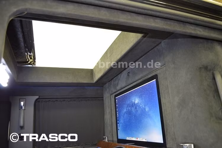 Theo hãng Trasco, chiếc SUV hạng sang này có khả năng chống đạn ở cấp độ VR7. Điều này có nghĩa là xe có thể chống được đạn NATO kích thước 7,62 x 51 mm của súng trường tự động.
