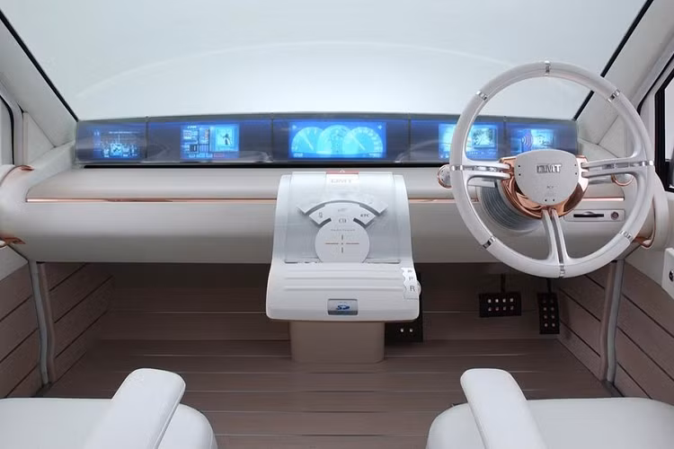 Cụ thể, Toyota DMT độc đáo này có thiết lập hẳn một văn phòng đầy đủ trang bị ở không gian phía sau. Tuy nhiên, nó được dự định là một không gian có thể thích nghi linh hoạt, với tiềm năng chỉ bị giới hạn bởi trí tưởng tượng và ngân sách của chủ xe.