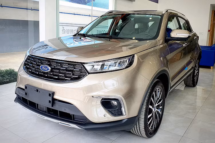 Hiện tại, Ford Territory 2021 mới đang được bán ở nhiều quốc gia trong khu vực Đông Nam Á như Campuchia, Philippines và sắp tới là Thái Lan. Theo đó, khả năng cao Ford Việt Nam sẽ sớm mang mẫu xe này về nước, bổ sung vào danh mục sản phẩm thêm đa dạng. Ford Việt Nam hiện tại đang thiếu dòng sản phẩm trong phân khúc CUV hạng C, khi mà thông tin mẫu Ford Escape thế hệ mới được phân phối vẫn đang còn bị bỏ ngỏ!