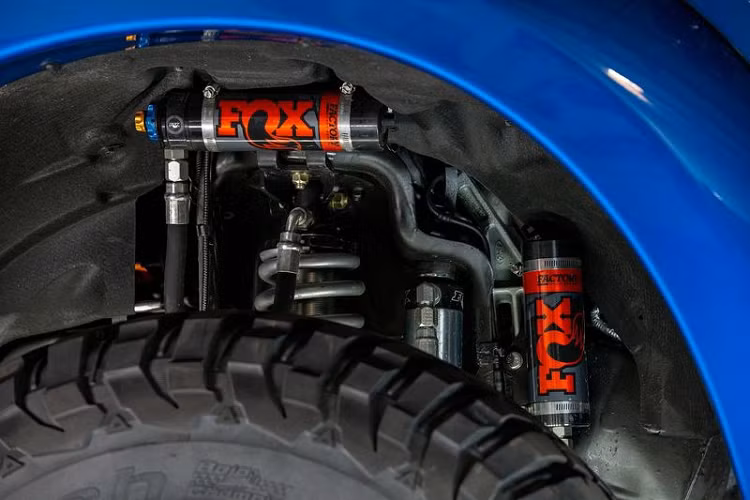 Bán tải Shelby F-250 Super Baja mới là chiếc xe tải có sức kéo tốt nhất trong phân khúc dù chưa được tiết lộ chính xác khả năng kéo của xe. Tuy nhiên F-250 Super Baja 2021 có lẽ sẽ có sức kéo vượt qua mức 10.977 kg thông thường của Ford F-Series Super Duty.