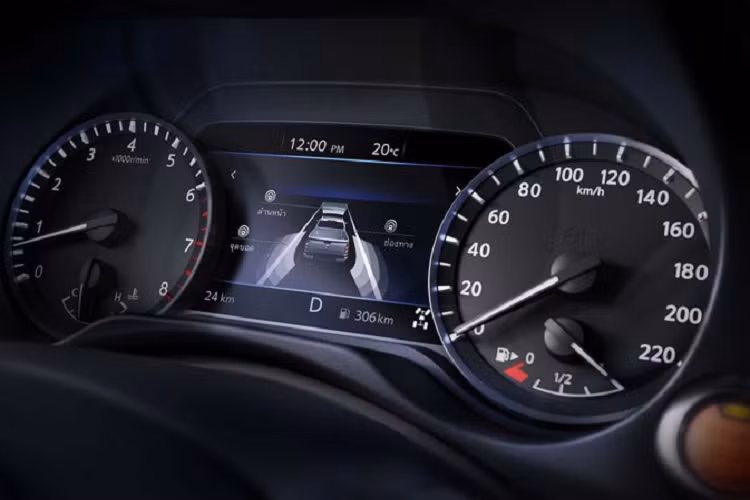 Hệ thống treo sau đa liên kết vốn được biết đến là một trong những tính năng hấp dẫn hàng đầu của Nissan Navara, giúp mẫu xe này trở nên khác biệt và nổi bật hơn hẳn so với các mẫu bán tải khác trên thị trường, đem lại những trải nghiệm êm ái, thoải mái độc nhất phân khúc. Không chỉ được trang bị trên tất cả các phiên bản của Nissan Navara 2021, hệ thống đáng giá này còn đi kèm một loạt những cải tiến nhằm nâng cao trải nghiệm người dùng và tăng tải trọng chở hàng.