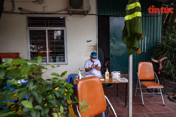 Un tac keo dai tai Cang Ha Noi sau khi noi long gian cach-Hinh-7