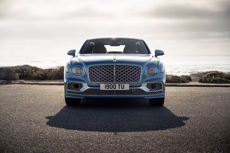 Hiện giá xe Bentley Flying Spur Mulliner 2022 vẫn chưa được công bố.