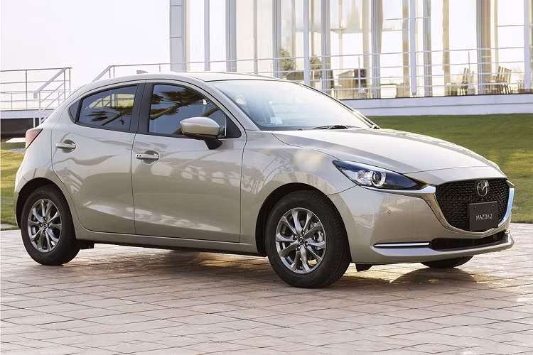 Giá xe Mazda2 2021 đang được bán tại Nhật Bản với mức tương đương khoảng từ 410 triệu đồng.