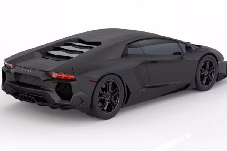 Bộ bodykit này bao gồm bộ cản trước và sau làm bằng sợi carbon được thiết kế lại, mang đến cho bản độ Lamborghini Aventador này một diện mạo độc đáo và táo bạo hơn rất nhiều. Bộ cản trước của Huber nhô ra xa hơn so với cản tiêu chuẩn của Aventador, đồng thời được tích hợp các khe gió tạo hình lại.