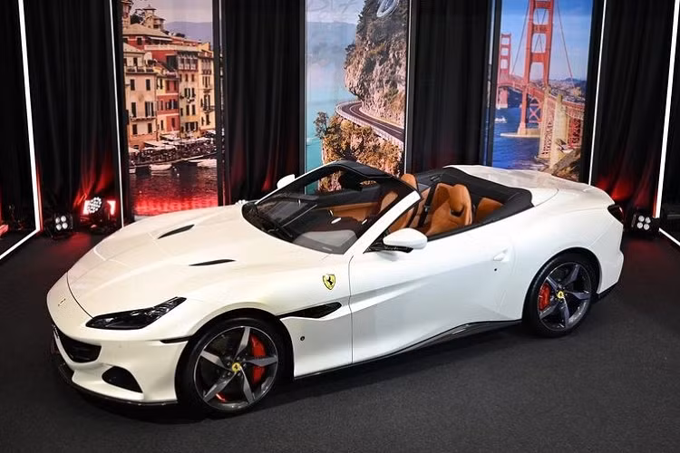 Phiên bản nâng cấp của Ferrari Portofino có thể dễ dàng tăng tốc lên 100 km/h từ vị trí xuất phát chỉ trong khoảng thời gian 3,45 giây, thêm 6,35 giây để đạt tốc độ 200 km/h.