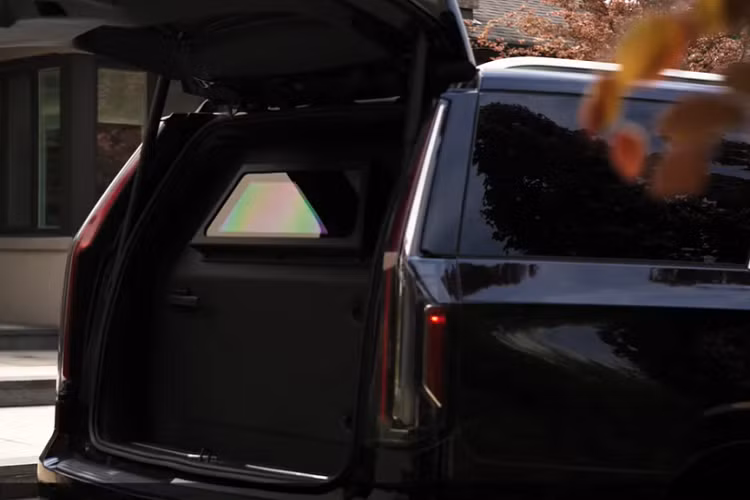 Escalade mới nhất vốn đã có một nội thất tuyệt vời, nhưng Inkas cũng cung cấp thêm nhiều tùy chọn bọc đệm và các chi tiết trang trí để chủ sở hữu có thể đưa chiếc xe của mình lên cấp độ sang trọng mới.