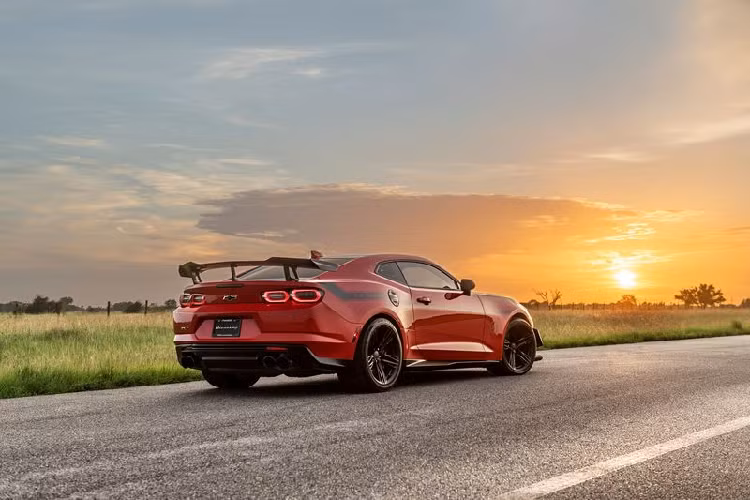 Theo Hennessey công bố, mức giá xe Chevrolet Camaro Anniversary Edition Exorcist là 135.000 USD (tương đương 3,08 tỷ đồng).