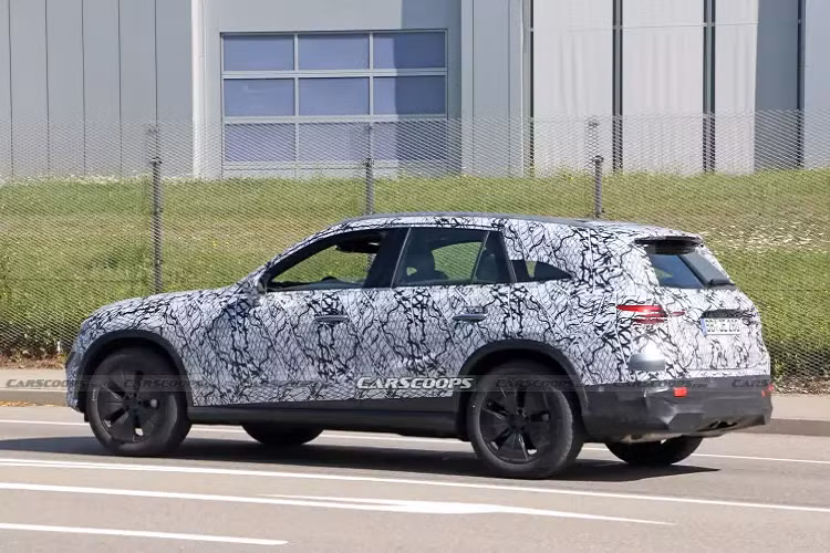 Mercedes-Benz dự kiến trình làng GLC hoàn toàn mới vào năm 2022. Và biến thể GLC Coupe thế hệ mới cũng sẽ được ra mắt theo sau đó một thời gian.