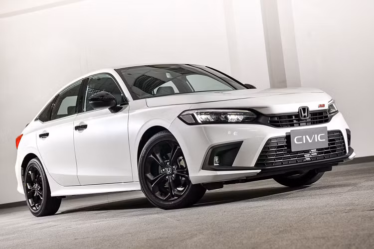  Honda Civic thế hệ mới Sau khi Honda Civic 2022 mới được ra mắt hồi đầu tháng 8 vừa qua tại Thái Lan. Nhiều khách hàng Việt mong đợi Honda Civic thế hệ mới sẽ sớm được Honda Việt Nam (HVN) giới thiệu và bán ra vào cuối năm nay. Tuy nhiên, HVN có thể sẽ giới thiệu Civic 2022 thế hệ mới vào đầu năm sau và đời xe là 2022.
