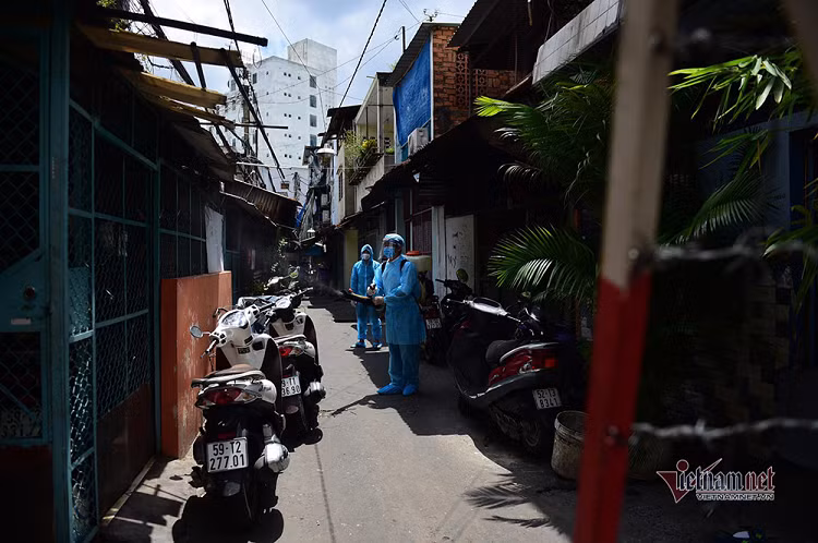 Vo chong muc su Hoi thanh Phuc hung viet thu xin loi vi lam lay lan dich benh