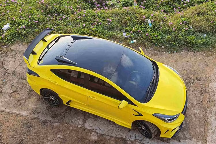 Chủ xe Hyundai Elantra độ Lamborghini không đề cập tới việc độ động cơ, vậy nên chúng ta có thể giả định đây là một chiếc xe độ thiên về mặt hình ảnh, phù hợp đem tới các sự kiện xe tại địa phương.