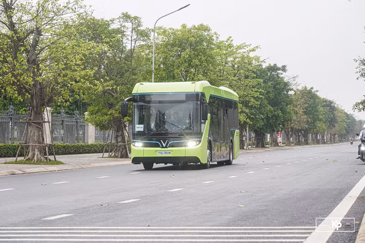 Hiện tại, tại bãi tập kết có khoảng 5 mẫu xe VinBus chạy điện thay phiên nhau chạy thử trong khuôn viên khô đô thị có địa chỉ tại Đa Tốn - Gia Lâm - Hà Nội.