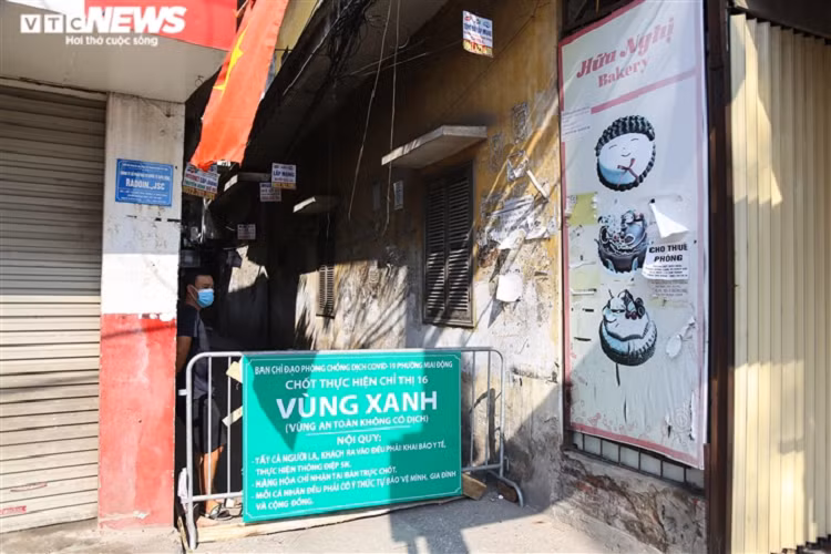 Ảnh: 50 chốt "vùng xanh" phòng chống COVID-19 đầu tiên tại Hà Nội - Hình 8 Anh: 50 chot