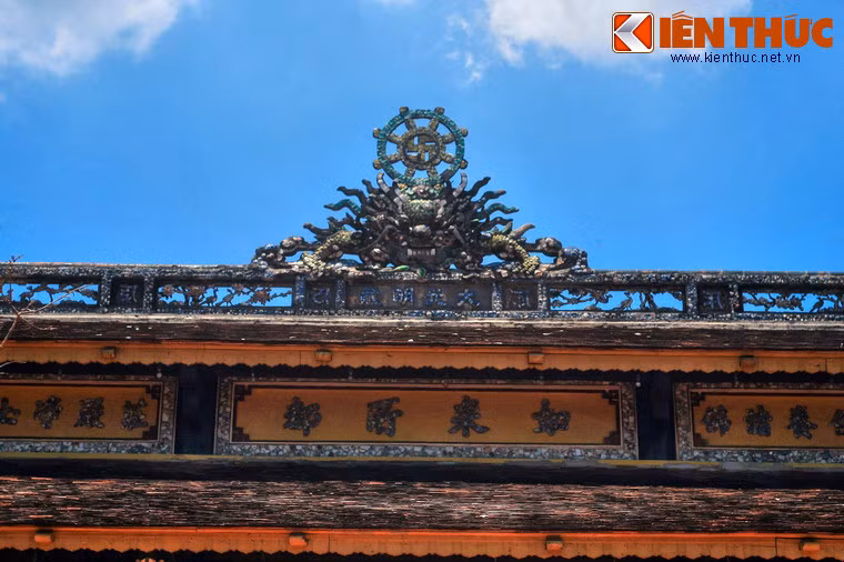 Vào thời Nguyễn, chùa đổi tên là Thiên Thọ vào năm 1808 rồi trở lại với tên Báo Quốc vào năm 1824. Chùa đã được liên tục trùng tu, mở rộng đến cuối thế kỷ 19.