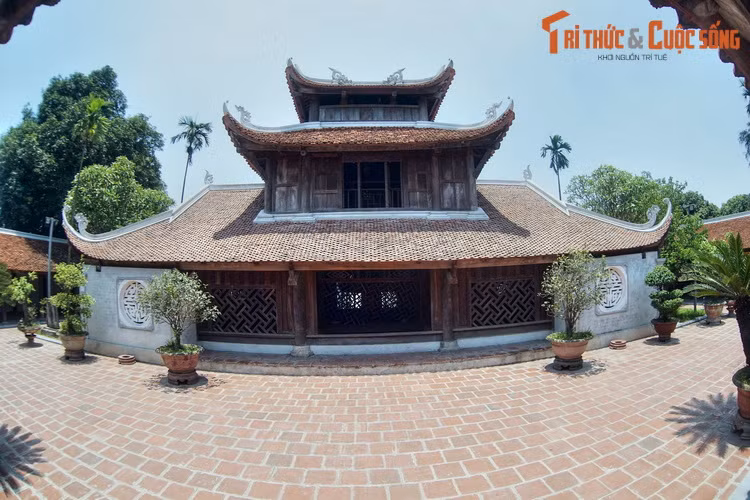 Cụ thể hơn, đó là tòa Tích Thiện am ở chùa Bút Tháp, một ngôi chùa có lịch sử lâu đời và kiến trúc độc đáo nằm ở huyện Thuận Thành, tỉnh Bắc Ninh, đã được công nhận là Di tích cấp quốc gia đặc biệt của Việt Nam.