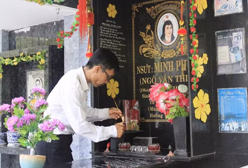 Dau xuan tham ngoi chua dac biet nhat Sai Gon-Hinh-4