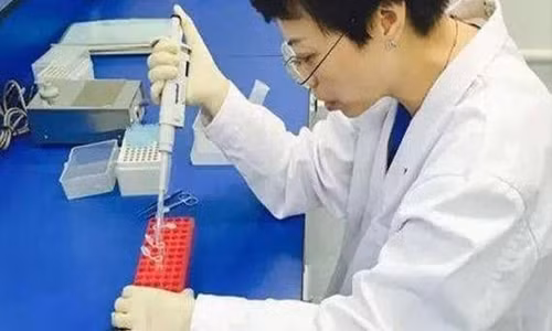 Xét nghiệm ADN, ông nội ngỡ ngàng trước danh tính của cha cháu trai Xet nghiem ADN, ong noi ngo ngang truoc danh tinh cua cha chau trai