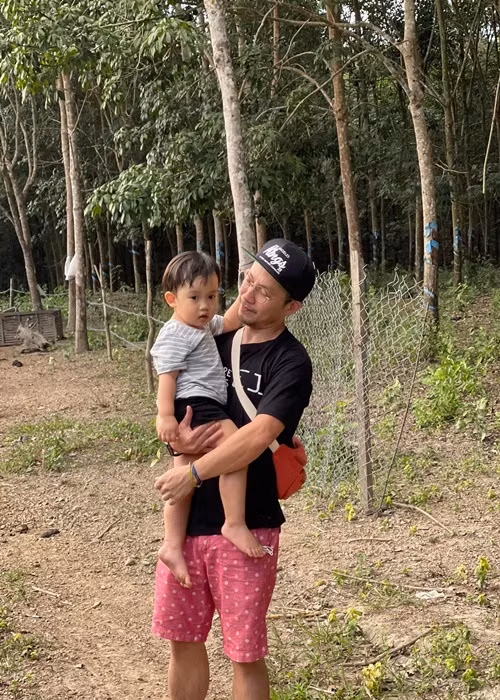 Nam rapper muốn chia sẻ hình ảnh của con trên trang cá nhân của mình để lưu giữ và ghi lại chặng đường phát triển của con.