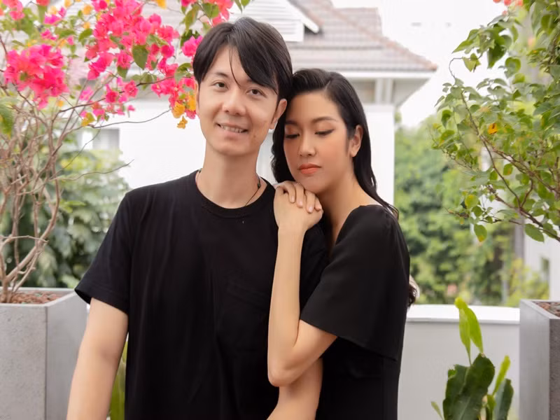 Về tin đồn, Thúy Vân khẳng định cô không hề xóa hay cập nhật bất kỳ thông tin mới nào trong phần hồ sơ cá nhân trên trang Instagram. Người đẹp nhấn mạnh các thông tin về bản thân đã được cô thiết lập từ sau khi tham gia Hoa hậu Quốc tế 2015 và duy trì đến hiện tại.