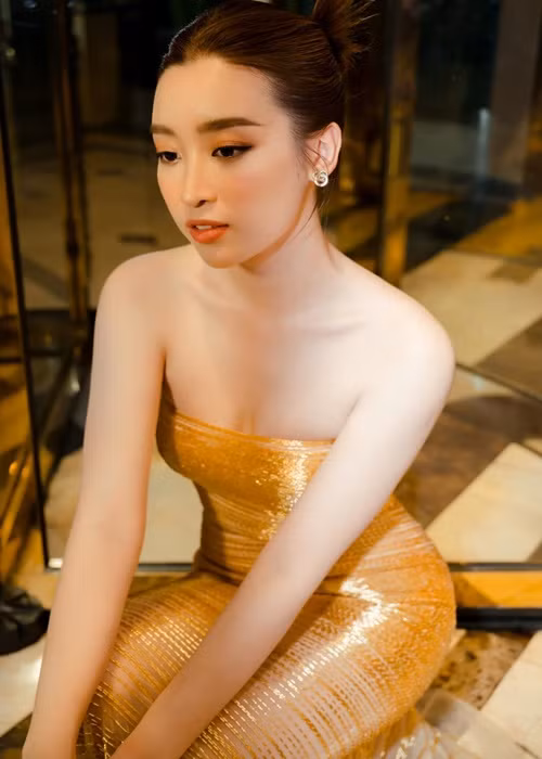 Người đẹp từng bày tỏ ngưỡng mộ mái ấm gia đình hạnh phúc của Hoa hậu Đặng Thu Thảo và doanh nhân Trung Tín.