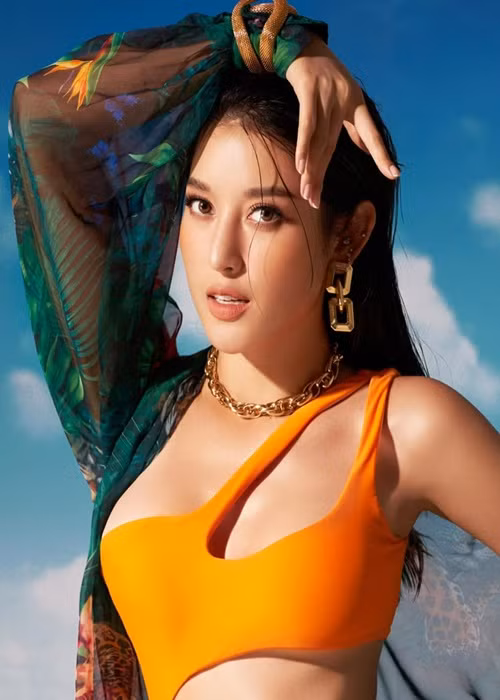 Nàng hậu sở hữu body cực kỳ săn chắc, quyến rũ.