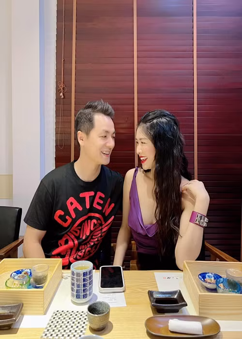 Thủy Anh từng khẳng định hôn nhân của cô đến được bây giờ, không chỉ đơn giản là tình yêu sau biết bao nhiêu chuyện. Sau khi đăng ký kết hôn, Thủy Anh và Đăng Khôi gặp nhiều khó khăn từ việc nhà bố mẹ Đăng Khôi bị cháy, đến việc nam ca sĩ mắc bệnh viêm tai cholesteatoma và tin về bệnh tình của mẹ anh.