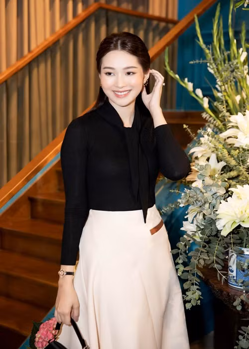 Ở tuổi 31, từng 2 lần sinh nở, Thu Thảo vẫn đẹp ngất ngây.