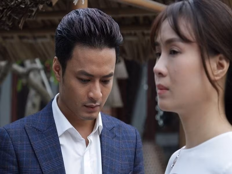Nam diễn viên vào vai Bảo - một anh chàng đẹp trai, độc thân, giỏi giang, có học thức, thích một bà mẹ đơn thân, có hai con và nhiều gánh nặng. Ảnh: Lao động